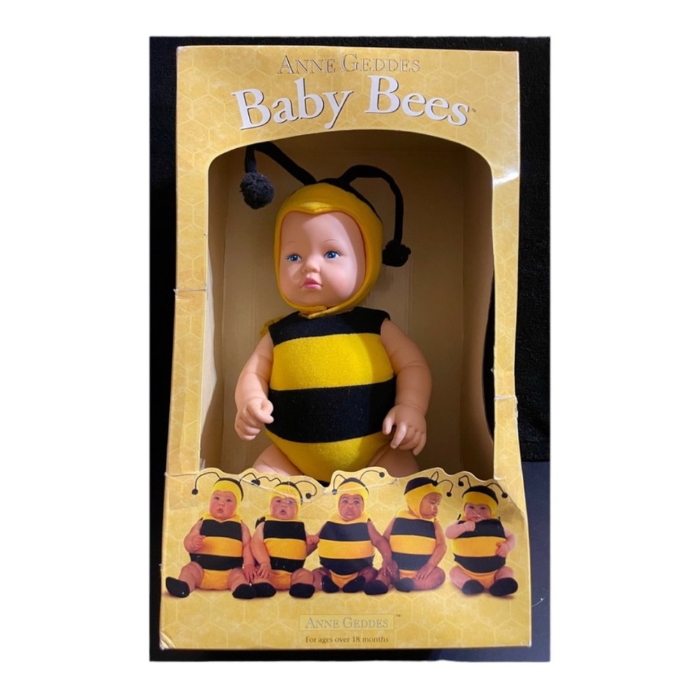 1998 Vintage highly Collectable Anne Geddes Baby Bee